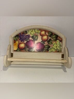 Vintage Style Fruit Pattern Wooden Paper Towel Holder  - Multicolor